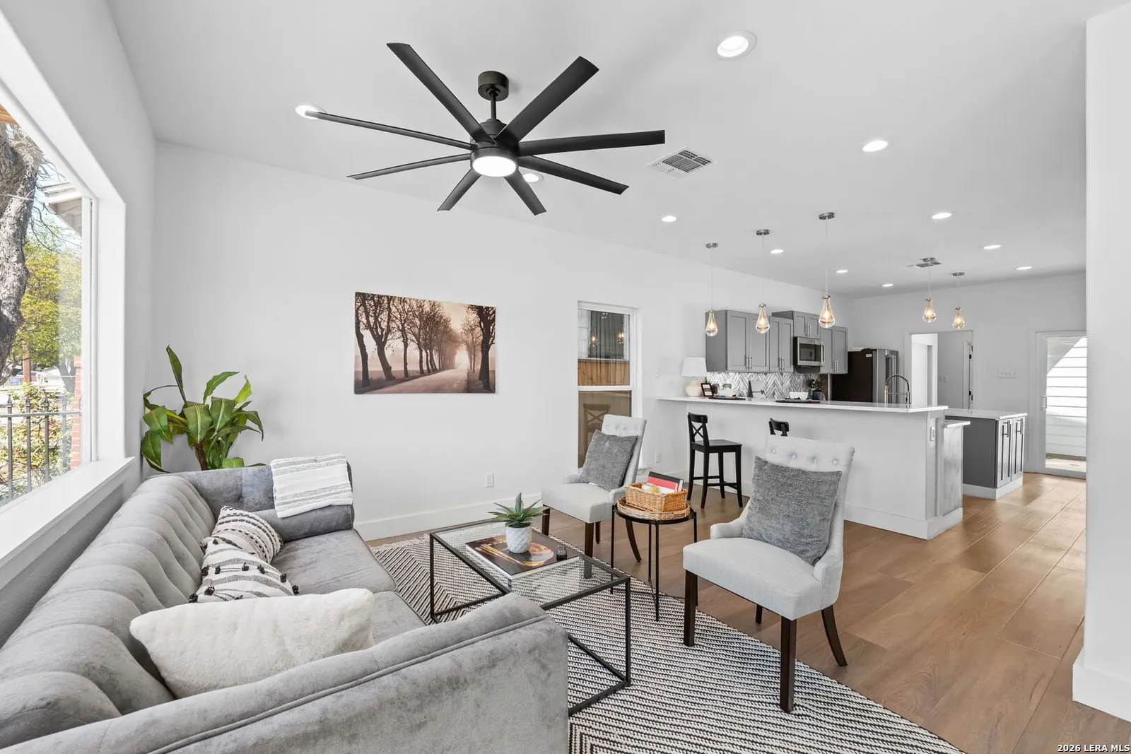When Does a Vacant San Antonio Listing Need Full Staging Instead of Virtual Staging? staging article